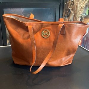 Michael Kors shoulder bag…19X12X4